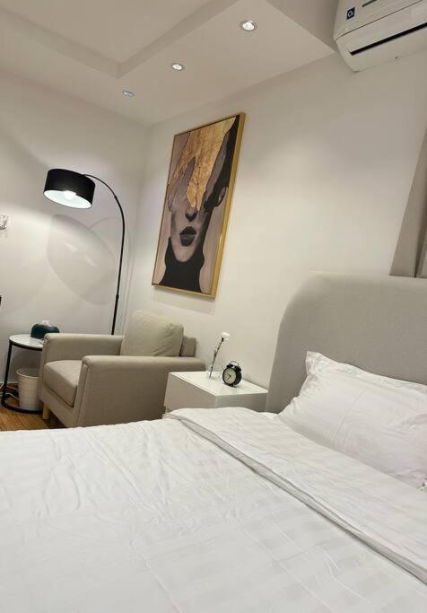 أستوديو فخم الملقا شارع أبها - Almalga -skyline Cosy Studio,
